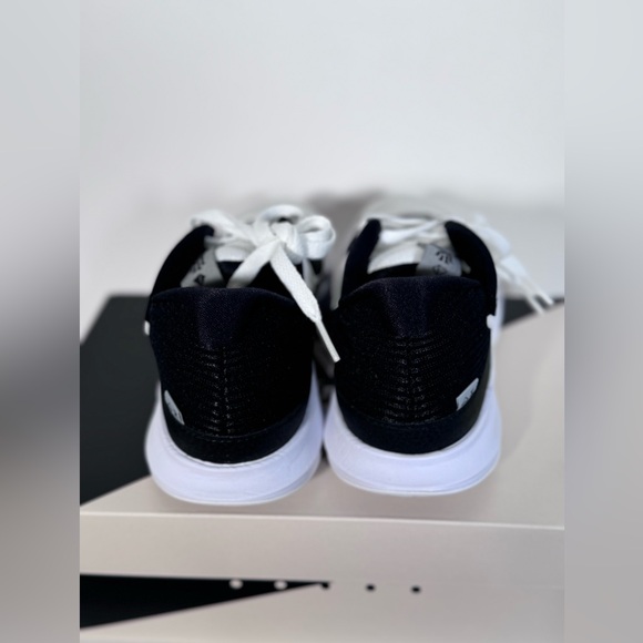 NIB Kyrie Low 5 'White Wolf Grey Black' - Picture 3 of 7